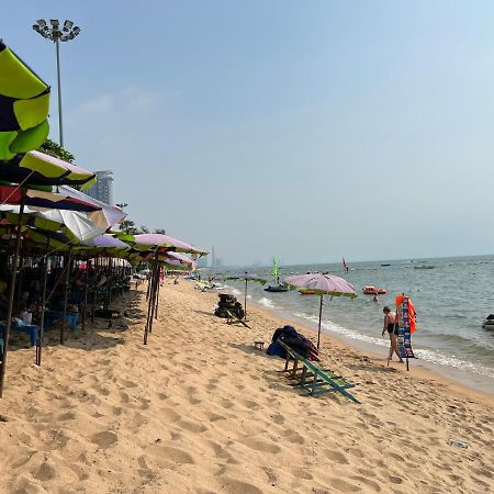 Yuri Guesthouse Jomtien Beach Εξωτερικό φωτογραφία