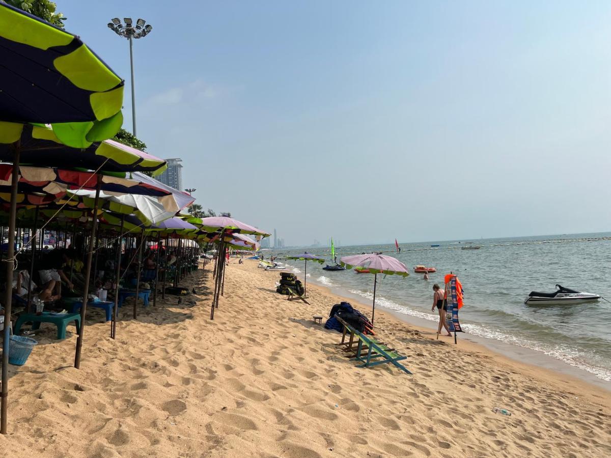 Yuri Guesthouse Jomtien Beach Εξωτερικό φωτογραφία