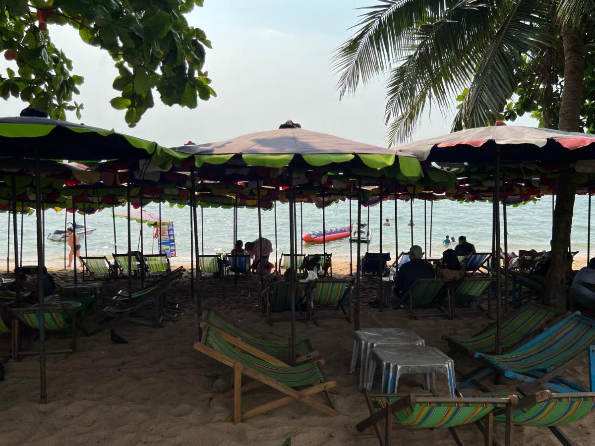 Yuri Guesthouse Jomtien Beach Εξωτερικό φωτογραφία