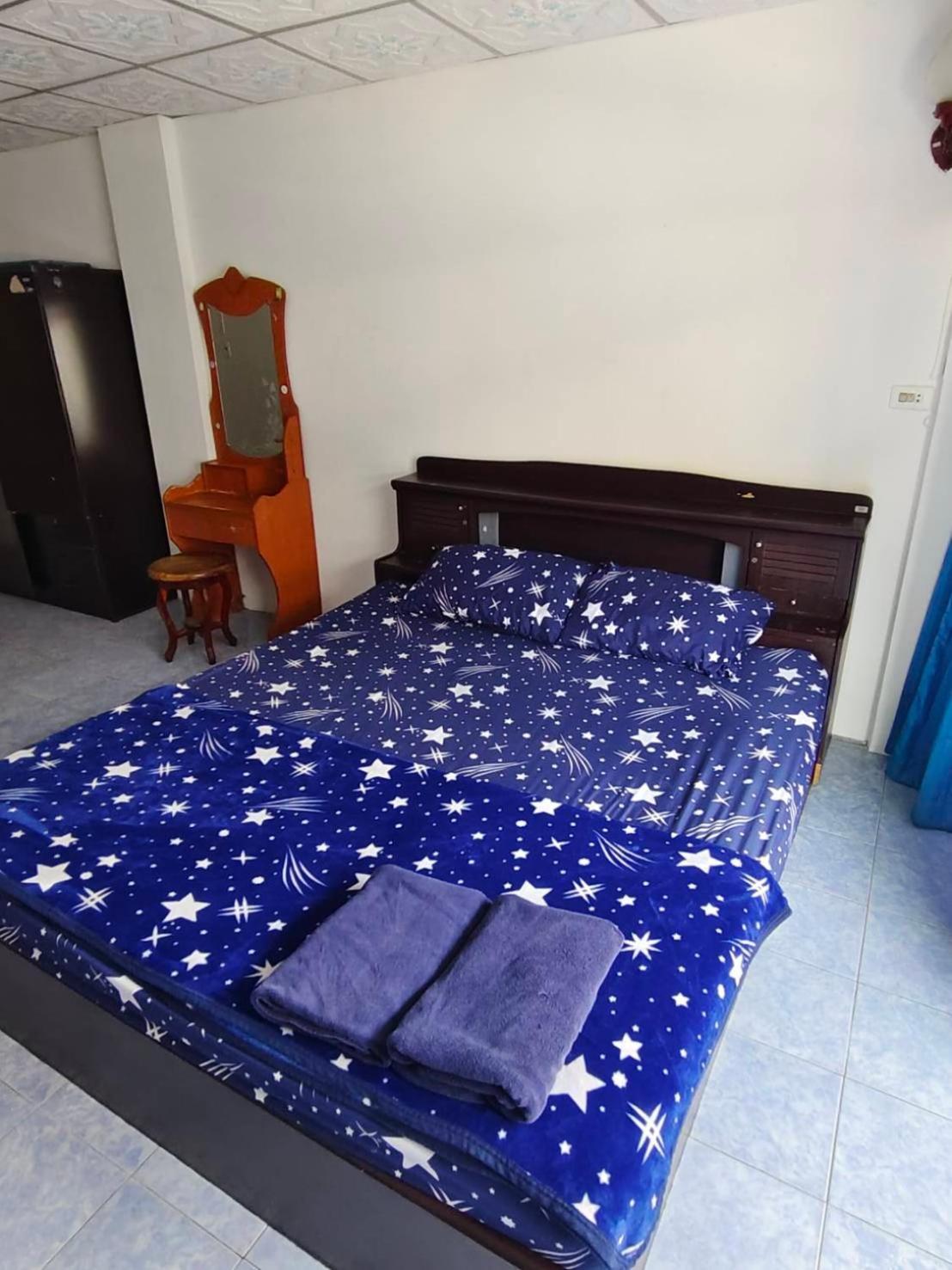 Yuri Guesthouse Jomtien Beach Εξωτερικό φωτογραφία