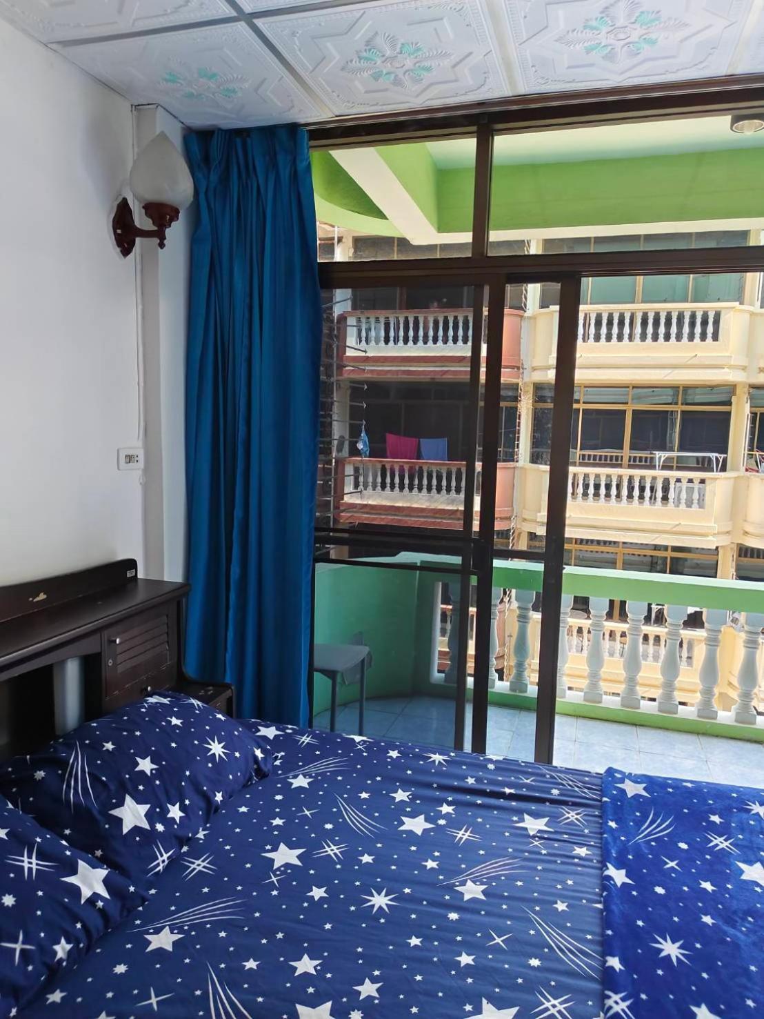 Yuri Guesthouse Jomtien Beach Εξωτερικό φωτογραφία